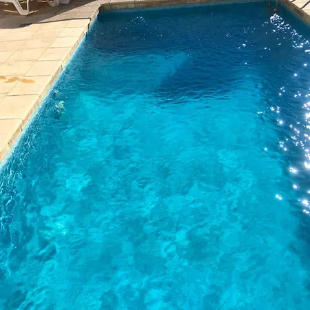 2 Bedrooms Apartement With Private Pool Enclosed Garden And Wifi At 2 Km Away From The Apartment *